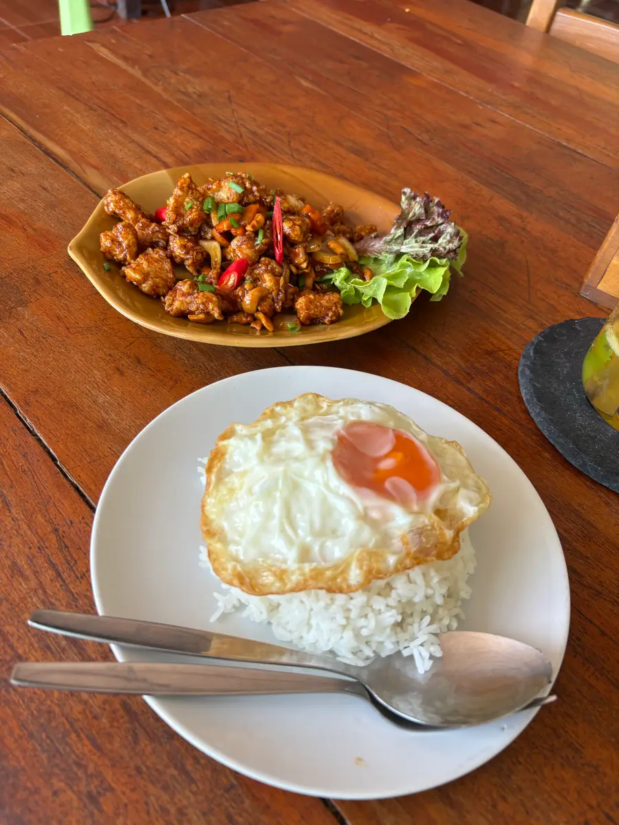 Denz CoWorking Cafe