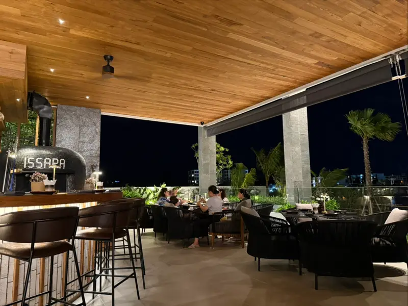 Issara Restaurant & Bar – Boat Avenue, photo 4