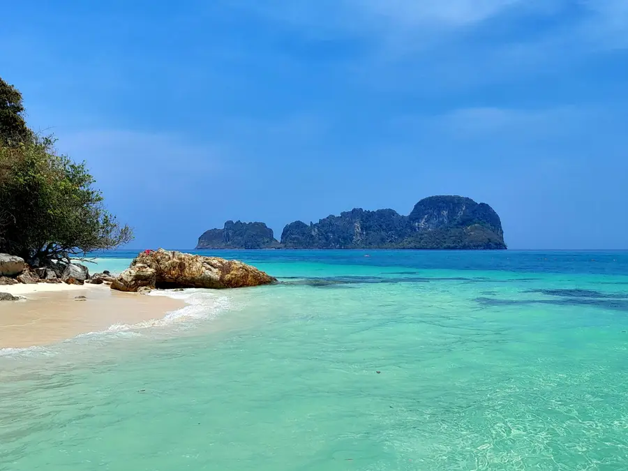 Hat Noppharat Thara-Mu Ko Phi Phi National Park