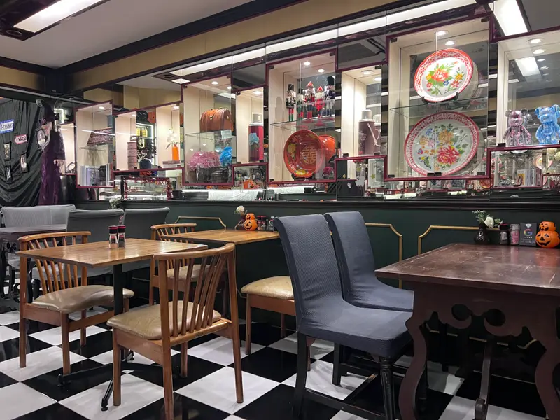 The Neighbors Cafe, photo 4